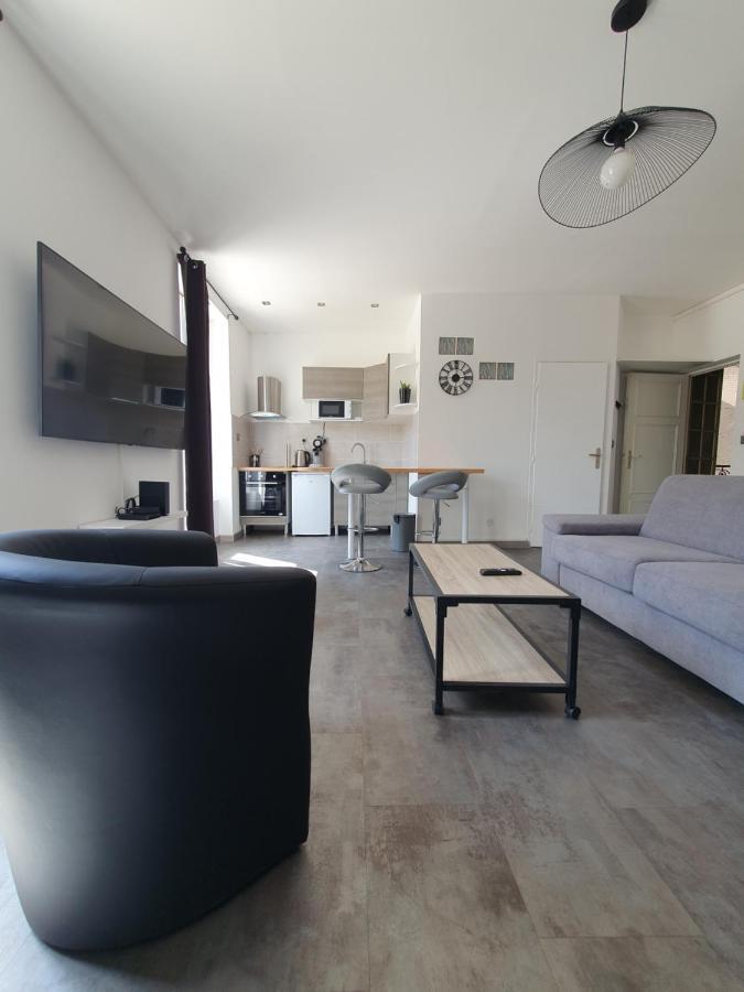 Studio De L'Hotel De Ville Charleville-Mézières Екстериор снимка